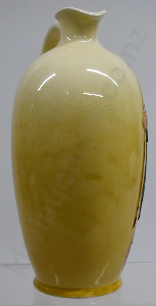 ROYAL DOULTON QUEENSWARE FLASK TONY WELLER Image 1++