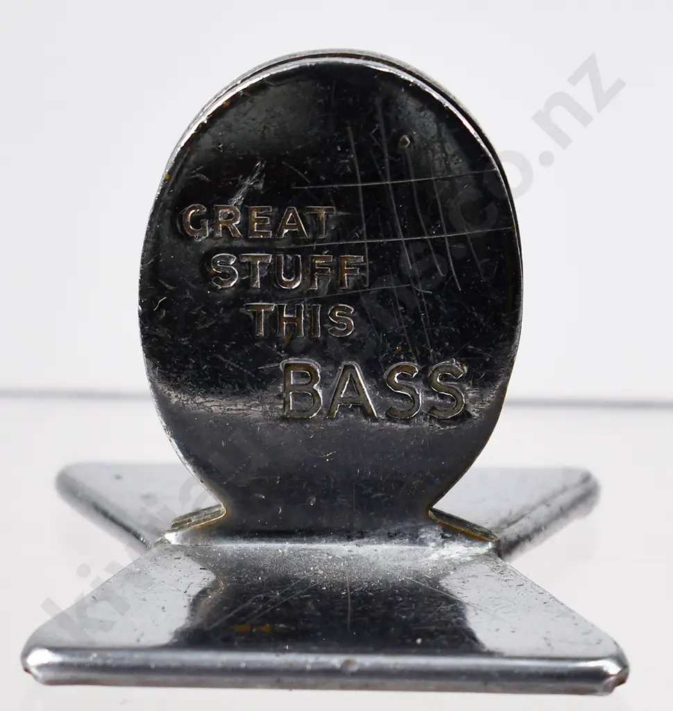 BASS & CO PALE ALE MENU HOLDER Image 1++