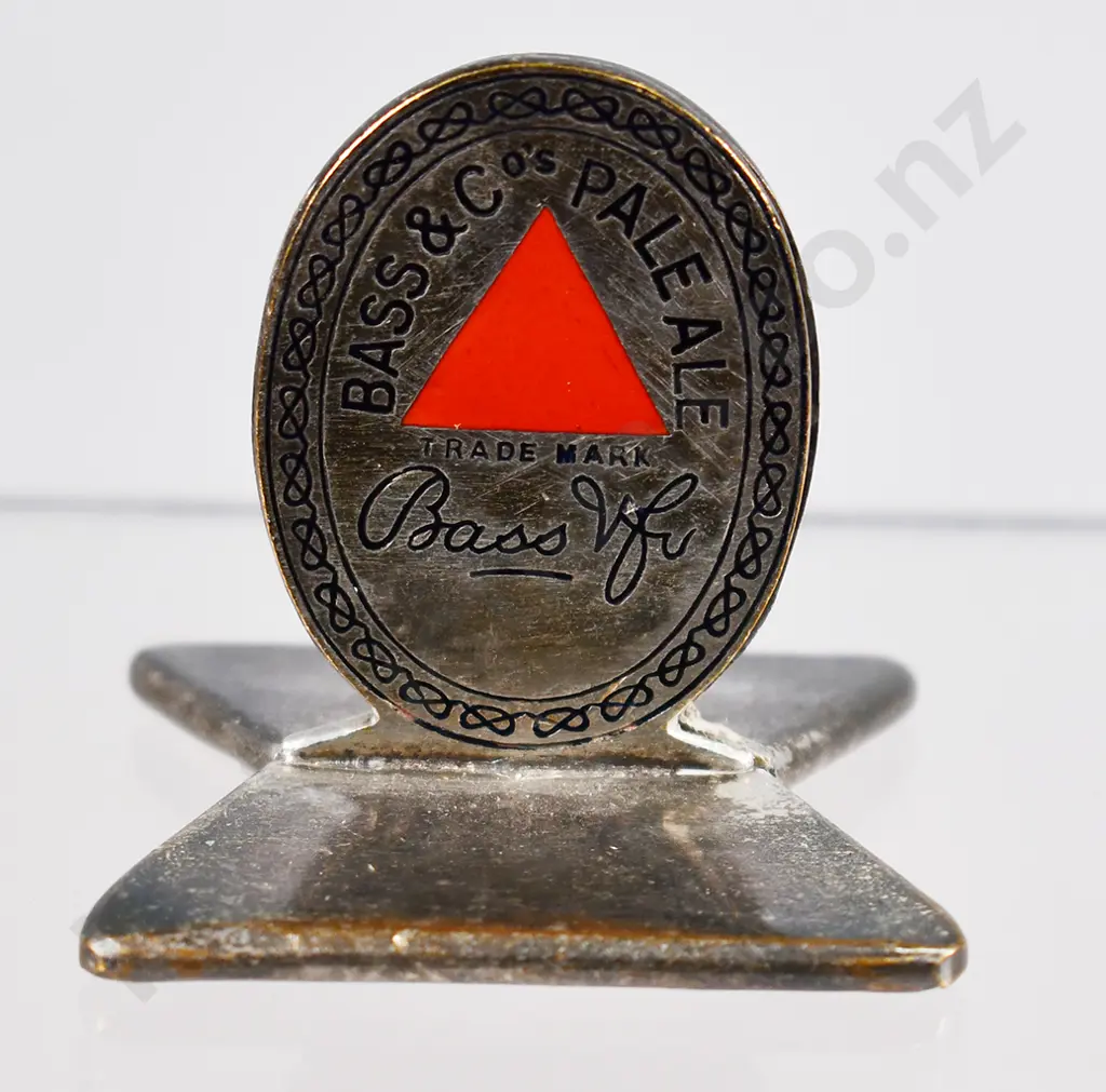 BASS & CO PALE ALE MENU HOLDER Image 1++