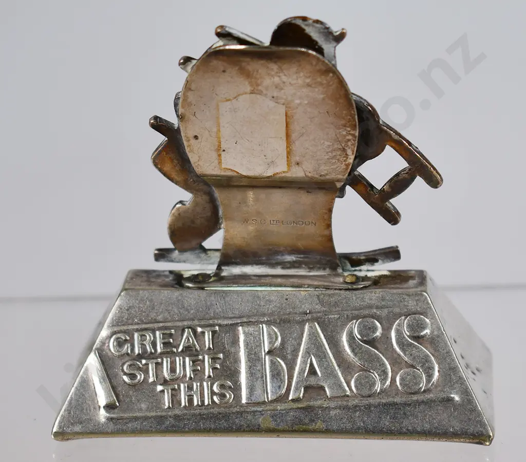 BASS & CO PALE ALE MENU HOLDER Image 1++