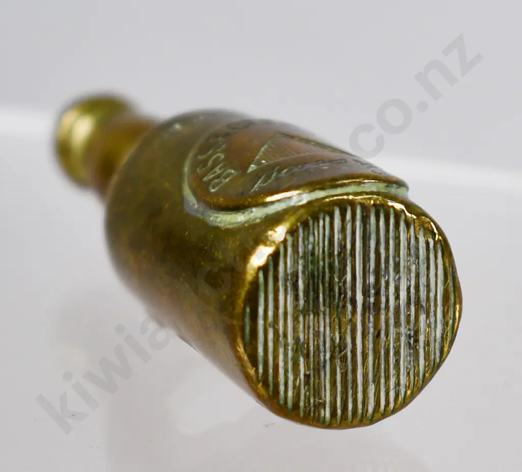 BASS & CO PALE ALE BOTTLE SHAPED VESTA HOLDER Image 1++