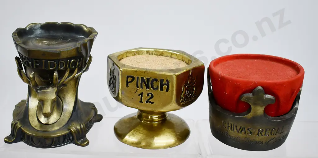 WHISKY BOTTLE STANDS Image 1++