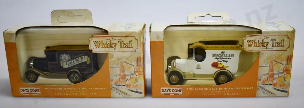 WHISKY TRAIL MODEL CARD & QANTAS JOHNNIE WALKER CARDS Image 1++