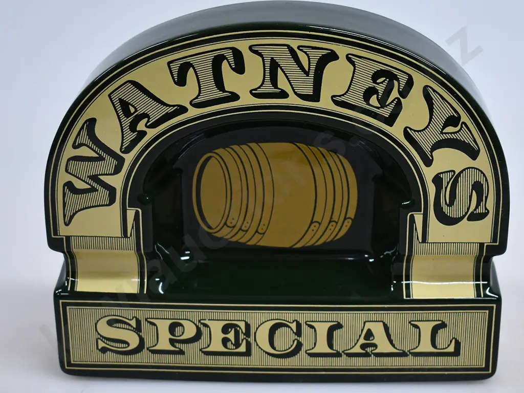 BREWERY LARGE ASHTRAYS Image 1++