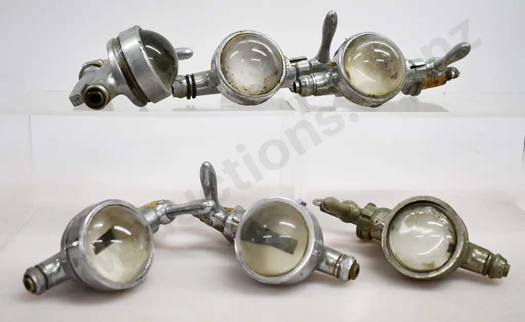 NICKEL PLATED NIP DISPENSERS Image 1++