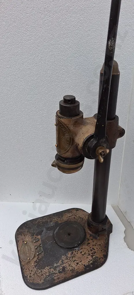 THE CROWN CORKER EARLY CORKING MACHINE Image 1++