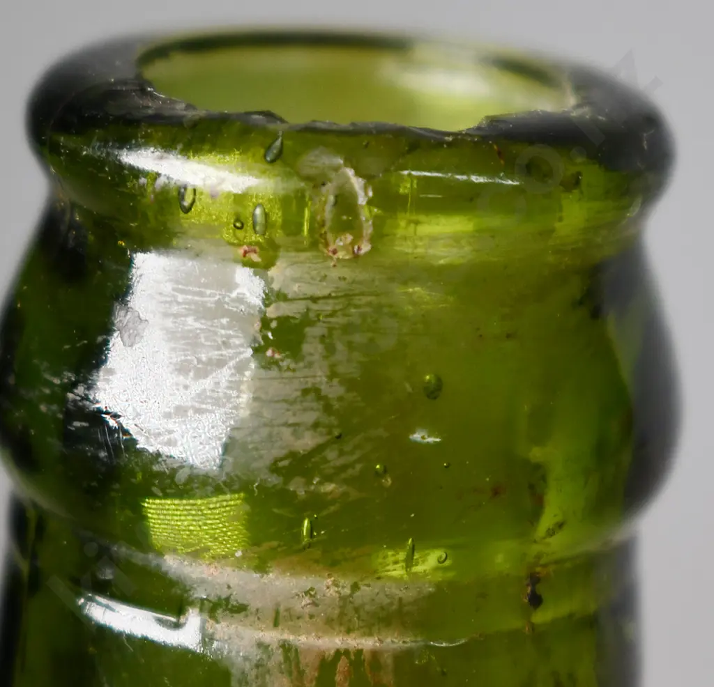 POWLEY DUNEDIN APPLE GREEN BEER Image 1++