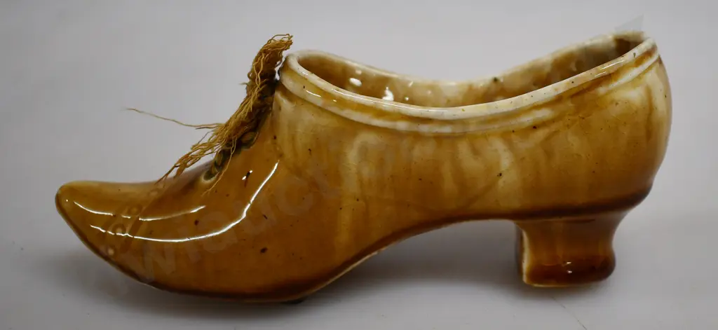 NEW ZEALAND POTTERY ITEMS Image 1++