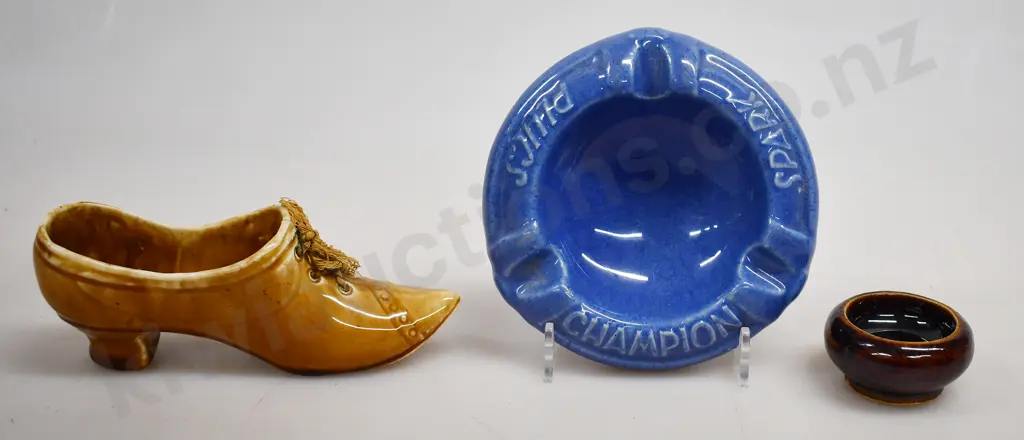 NEW ZEALAND POTTERY ITEMS Image 1++