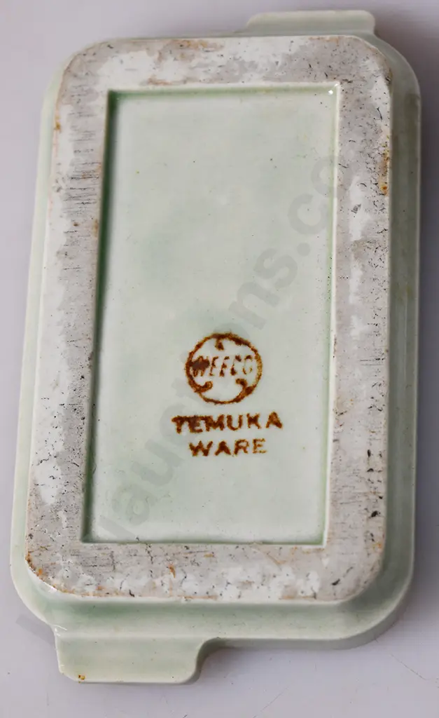 TEMUKA WARE N.Z. INSULATORS POTTERY ASHTRAY Image 1++