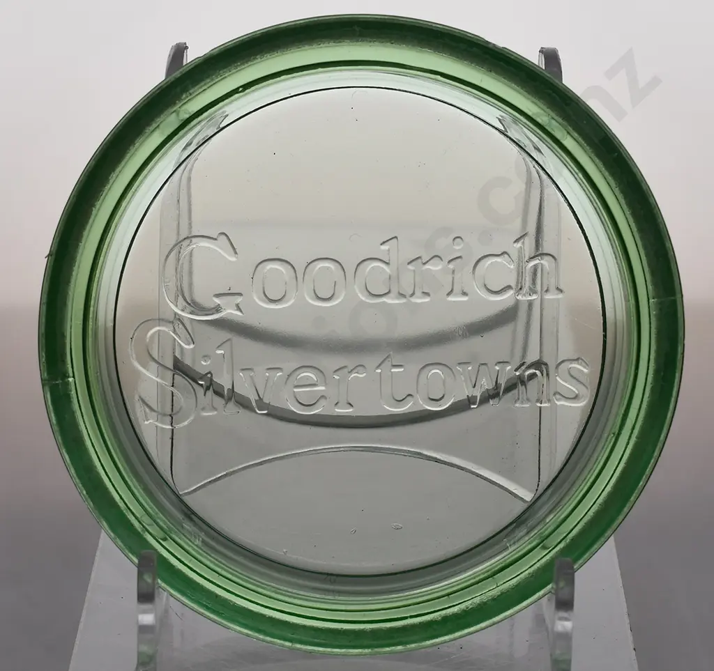 GOODRICH SILVERTOWNS URANIUM GLASS CHANGE TRAY Image 1++