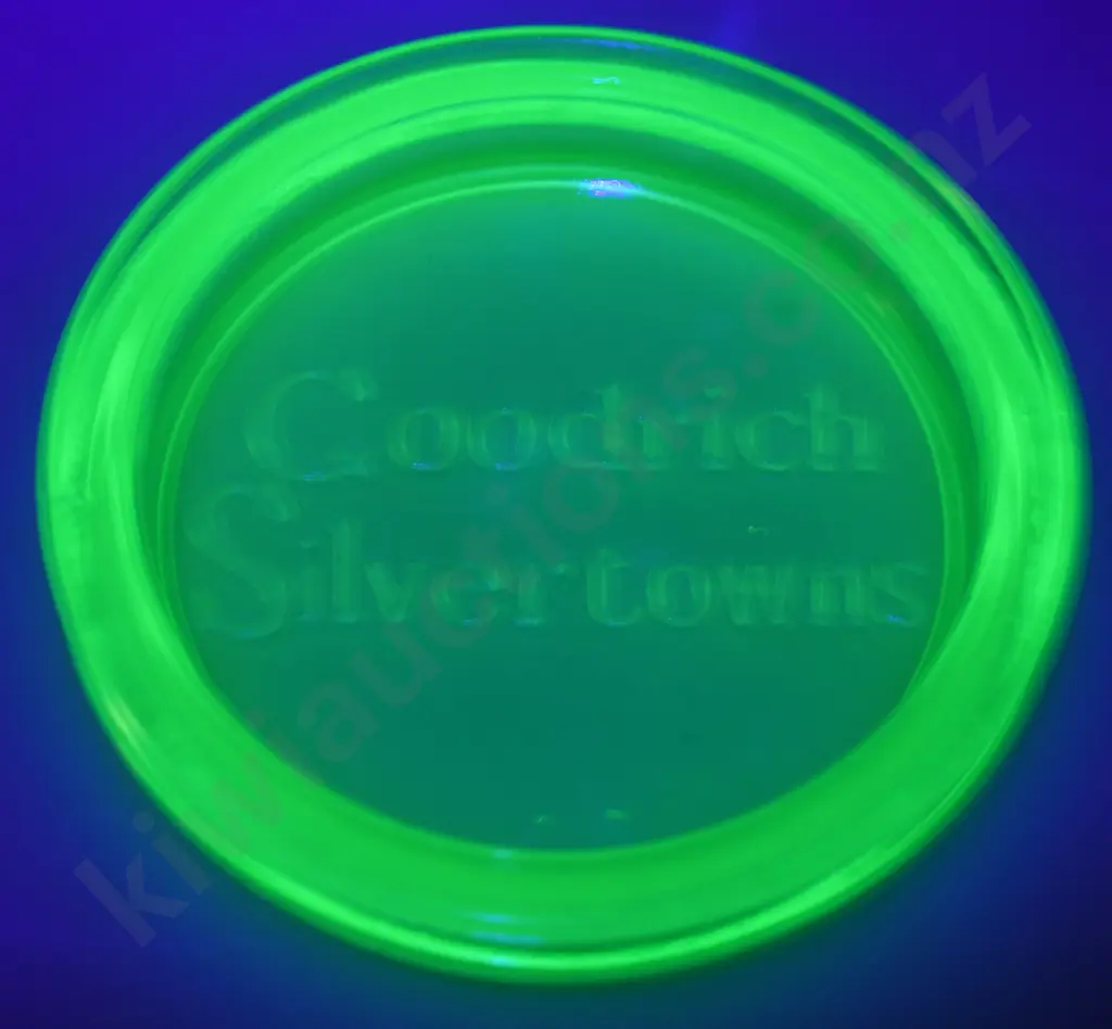 GOODRICH SILVERTOWNS URANIUM GLASS CHANGE TRAY Image 1++