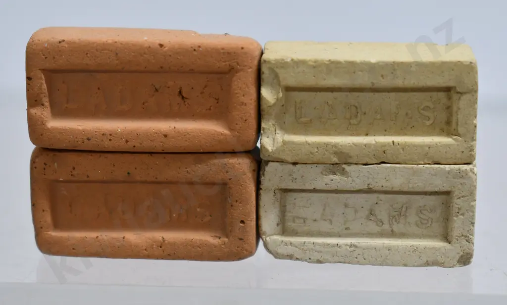 LUKE ADAMS MINI KIDDI BRICKS Image 1++