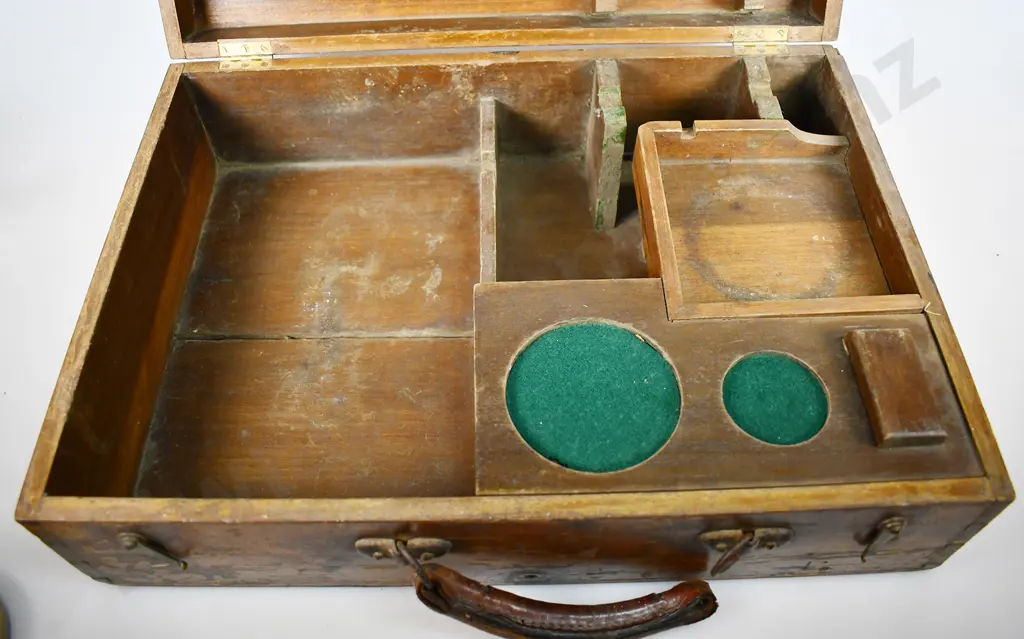 BOXED FISHMONGERS WEIGHING SCALES Image 1++