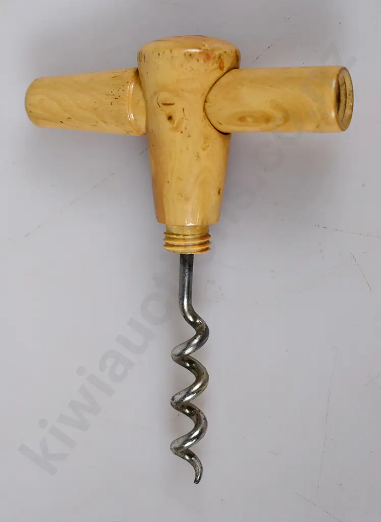ASSORTED CORKSCREW BOTTLE OPENERS Image 1++