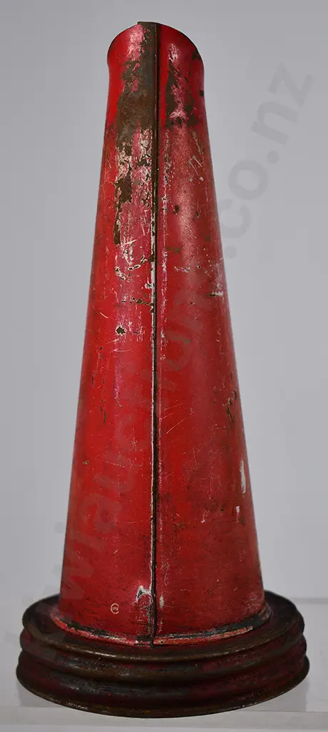 SHELL X-100 MOTOR OIL PRESSED TIN BOTTLE POURER Image 1++