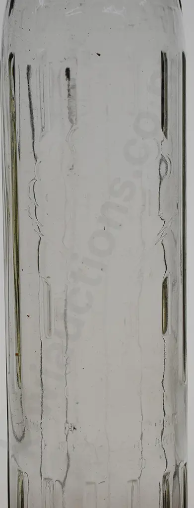 SHELL QUART OIL BOTTLE Image 1++