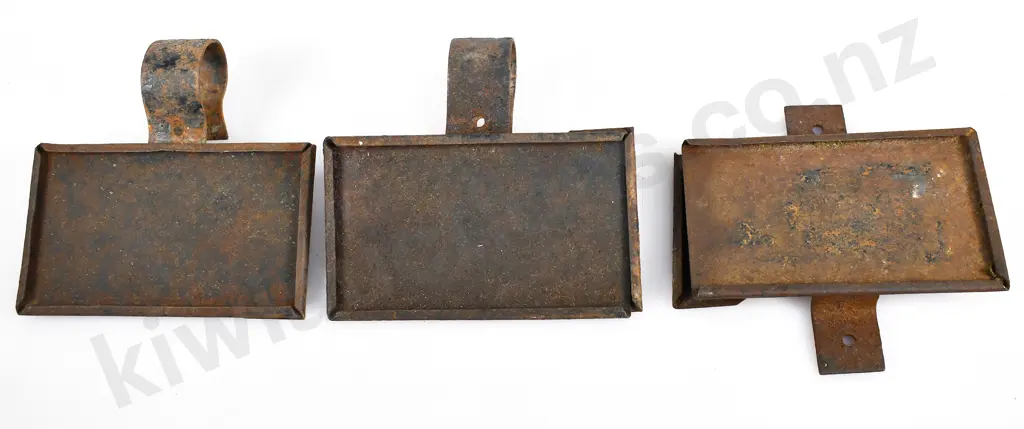 VINTAGE LICENCE PLATE HOLDERS Image 1++