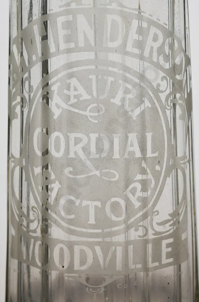 HENDERSON KAURI CORDIAL FACTORY WOODVILLE SYPHON Image 1++