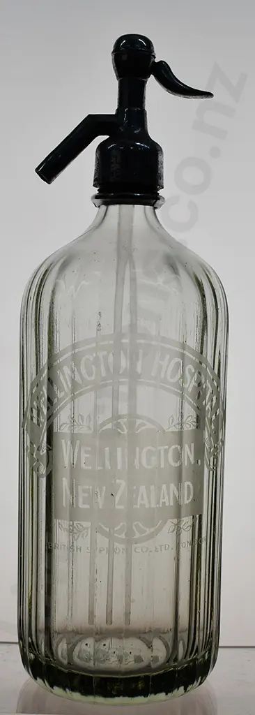 WELLINGTON HOSPITAL SODA SYPHON Image 1++