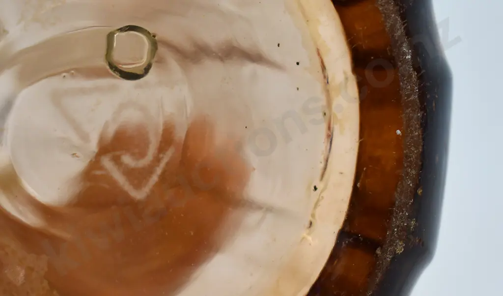INNES AUCKLAND & HAMILTON APRICOT SYPHON Image 1++