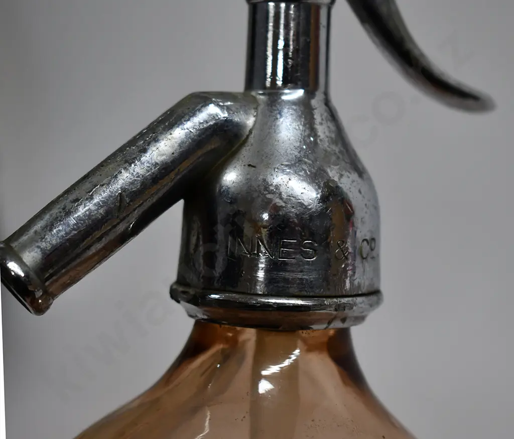 INNES AUCKLAND & HAMILTON APRICOT SYPHON Image 1++