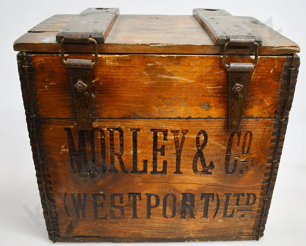 MORLEY'S WESTPORT SODA SYPHON CRATE Image 1++