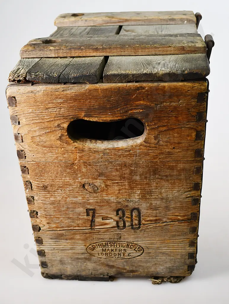 WANGANUI AERATED WATER CO SYPHON CRATE Image 1++