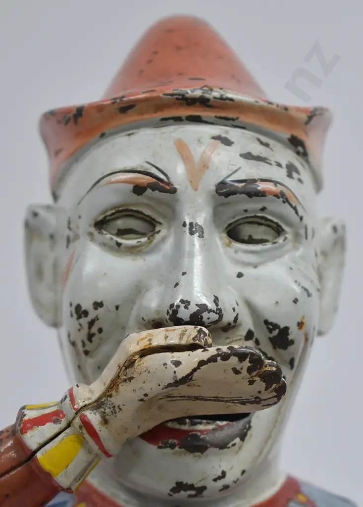CAST IRON HUMPTY DUMPTY MONEY BANK Image 1++