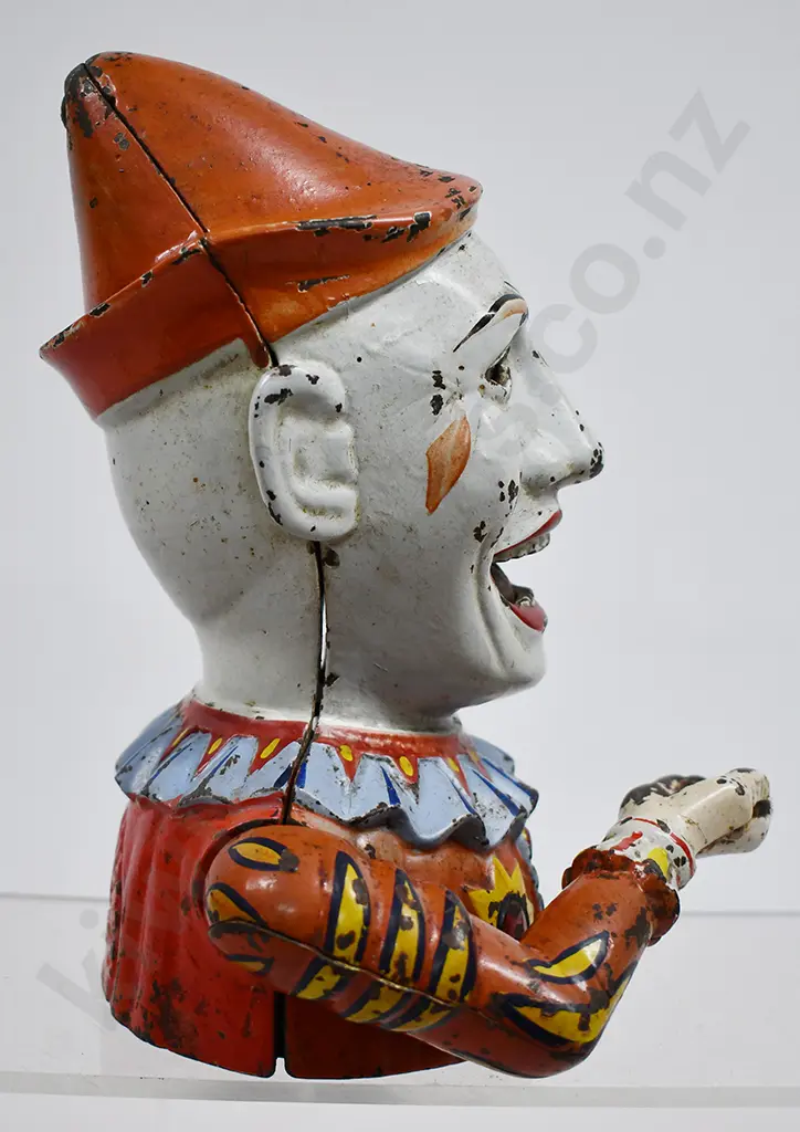 CAST IRON HUMPTY DUMPTY MONEY BANK Image 1++