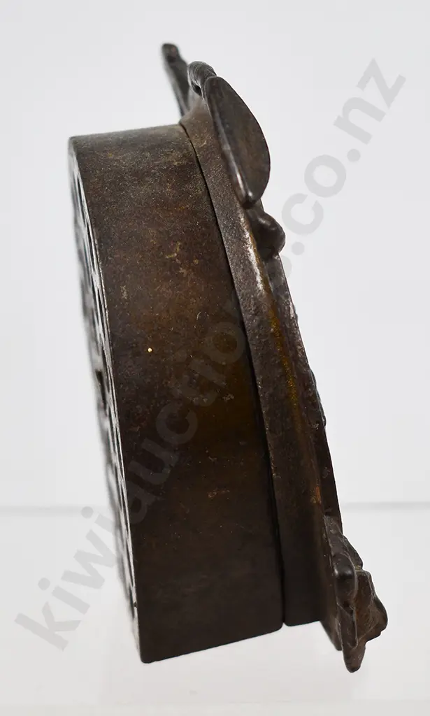 CAST IRON TALLY-HO STILL MONEY BANK Image 1++