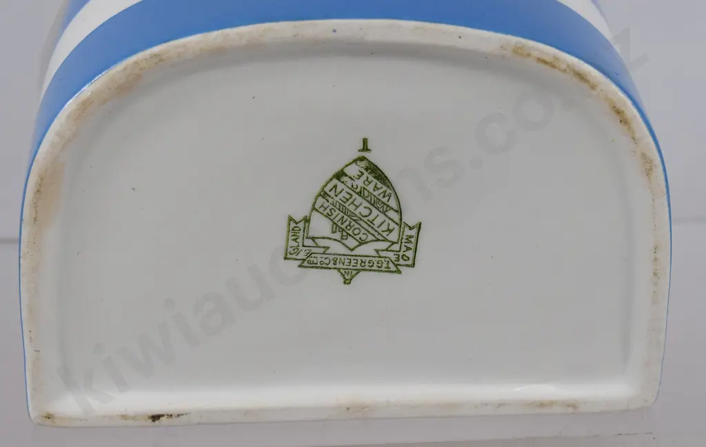 CORNISH WARE SALT BOX Image 1++