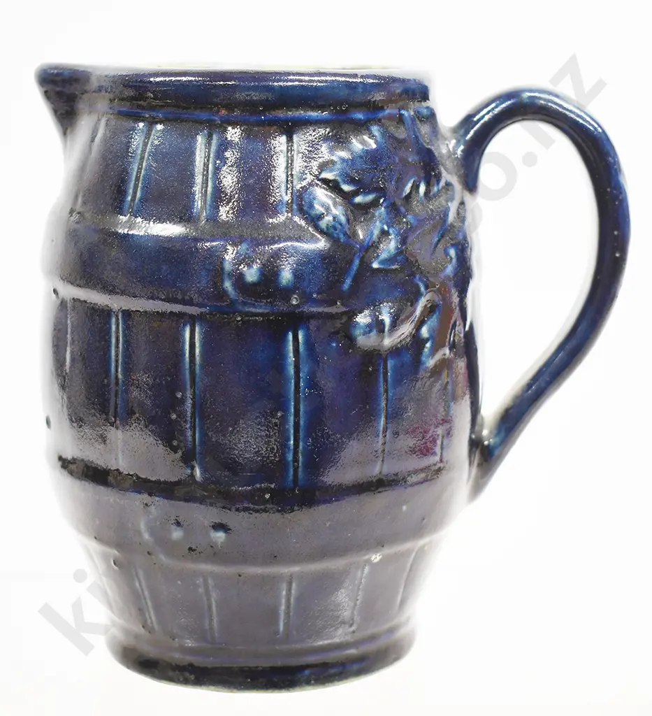 LUKE ADAMS ACORN JUG Image 1++