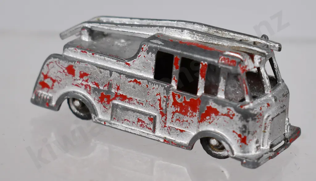 MIXED COLLECTABLES Image 1++
