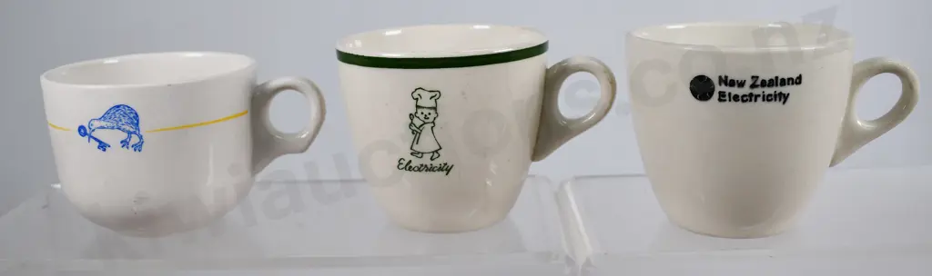 CROWN LYNN CROCKERY Image 1++
