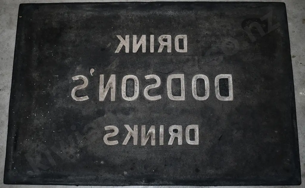 DRINK DODSON'S DRINKS RUBBER MAT Image 1++