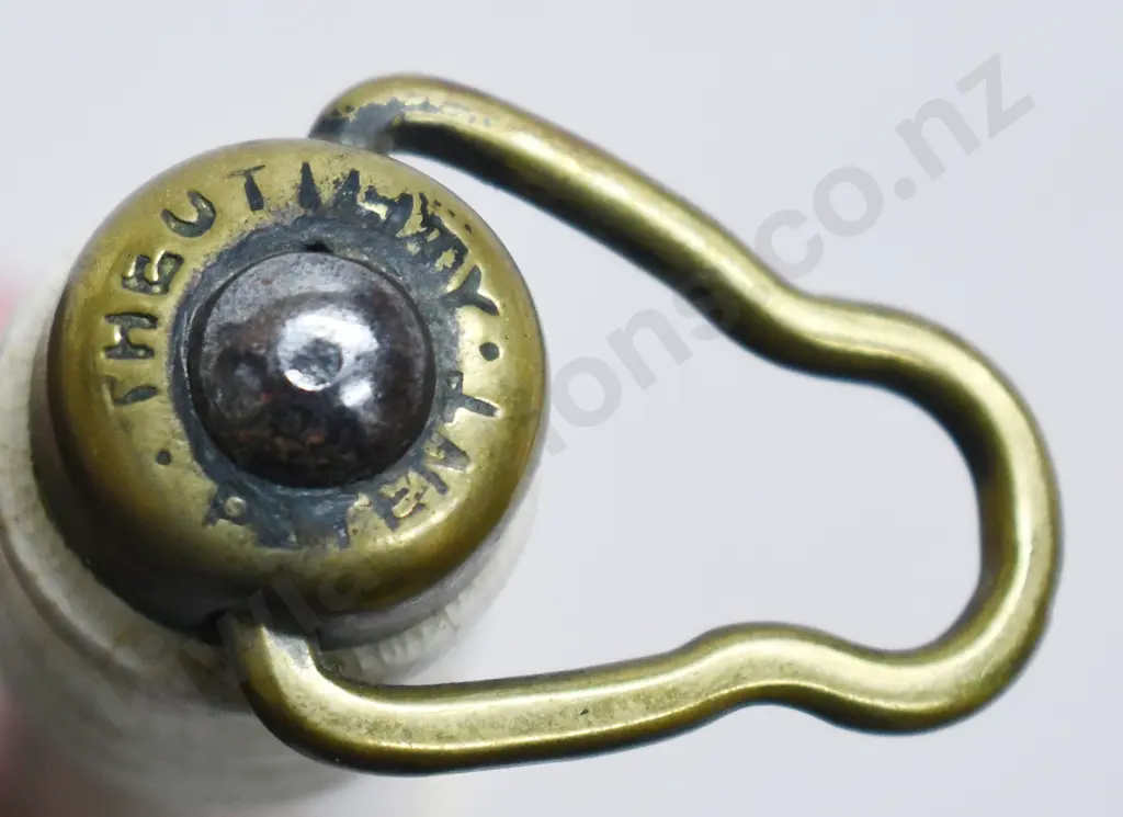 TAYLOR & OAKLEY CHRISTCHURCH TOILET PULL Image 1++