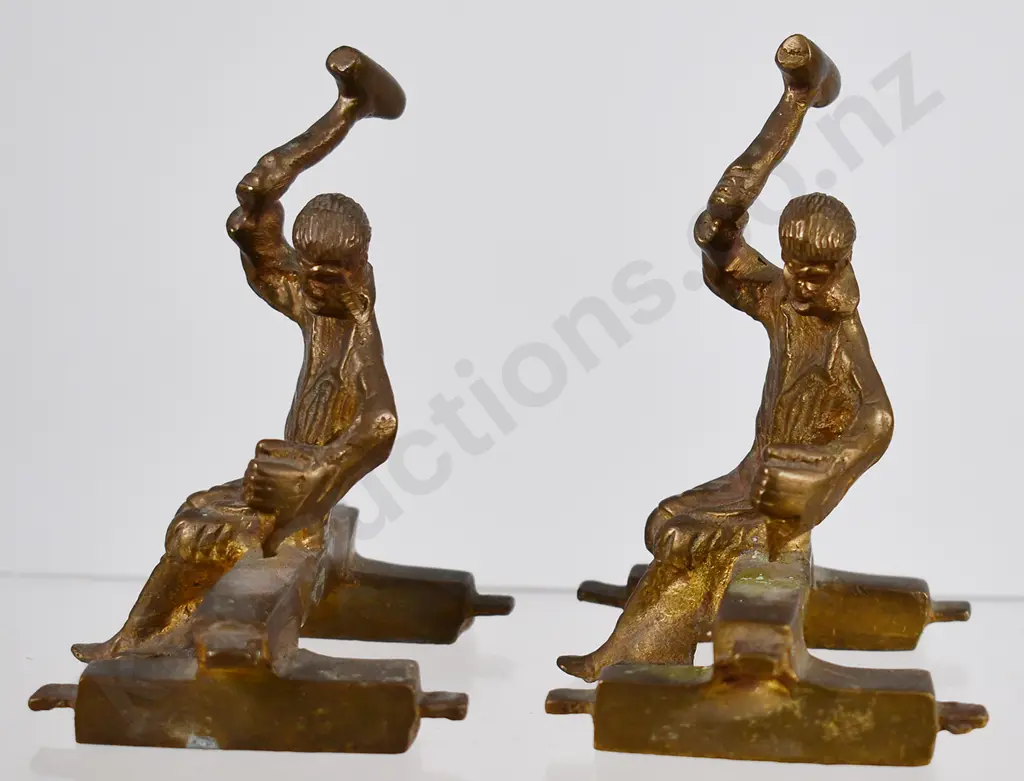 BRASS BLACKSMITHS FIGURES Image 1++