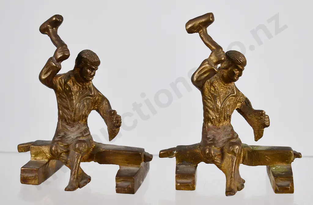 BRASS BLACKSMITHS FIGURES Image 1++