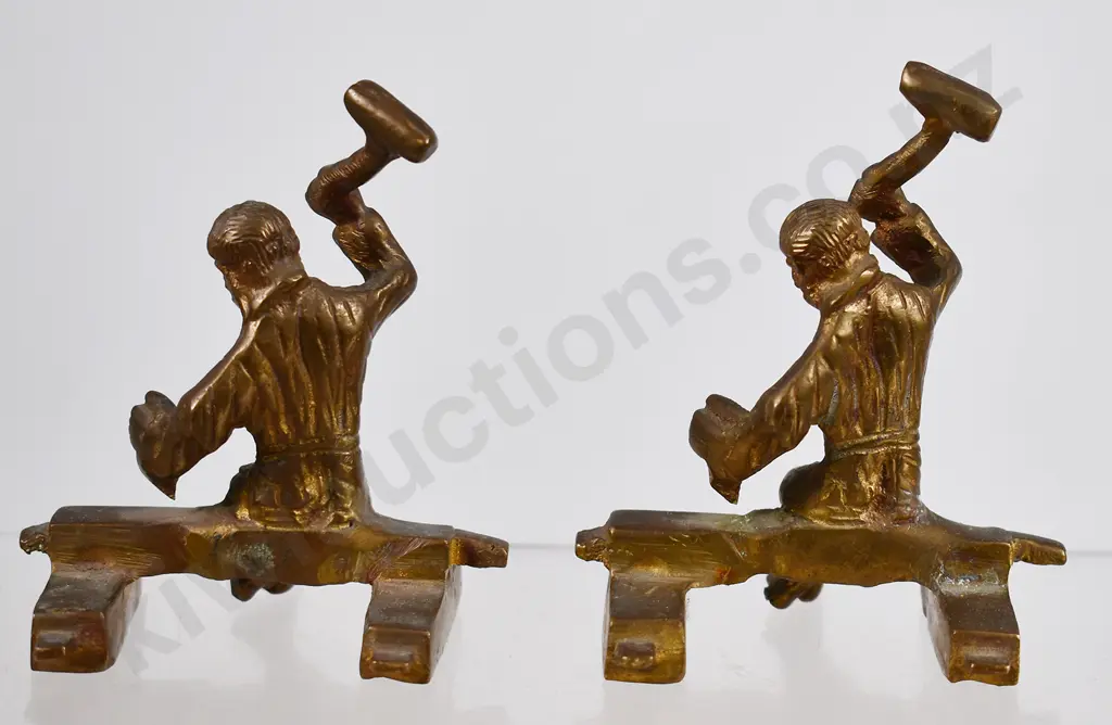 BRASS BLACKSMITHS FIGURES Image 1++