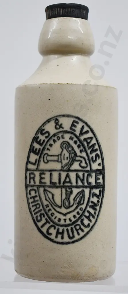 LEES & EVANS CHRISTCHURCH GINGER BEER Image 1++