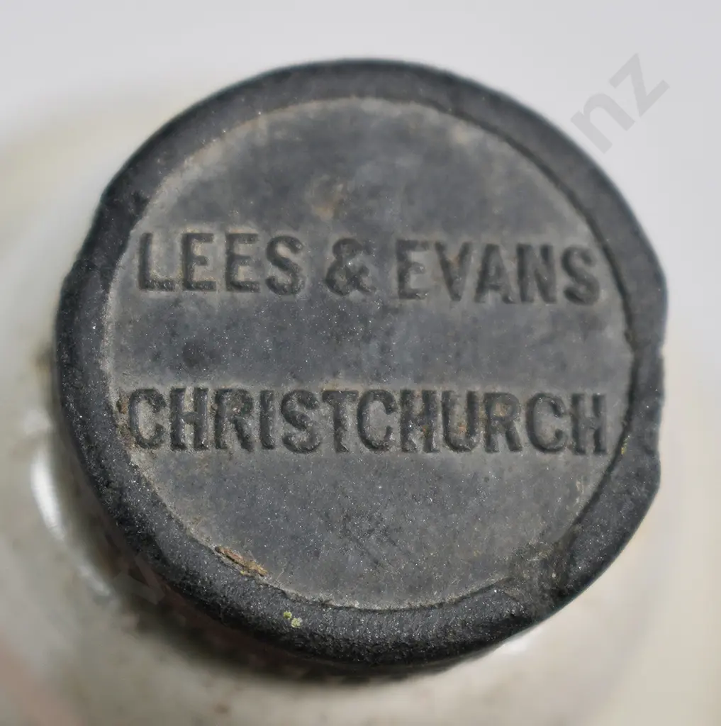 LEES & EVANS CHRISTCHURCH GINGER BEER Image 1++