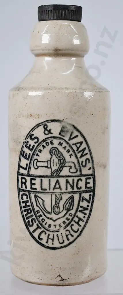 LEES & EVANS CHRISTCHURCH GINGER BEER Image 1++