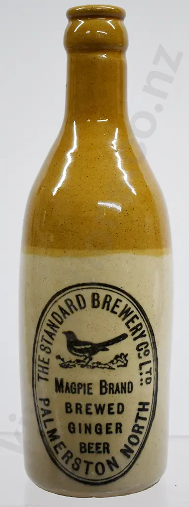 STANDARD BREWERY PALMERSTON NORTH GINGER BEER Image 1++