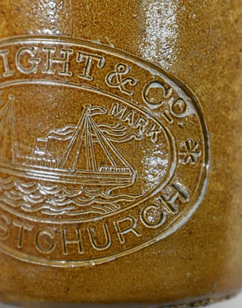 WRIGHT CHRISTCHURCH IMPRESSED GINGER BEER Image 1++