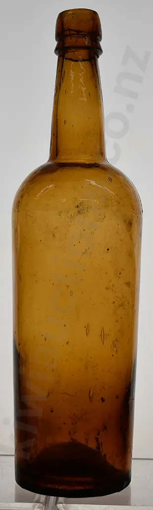 HONEY AMBER WHISKY BOTTLES Image 1++