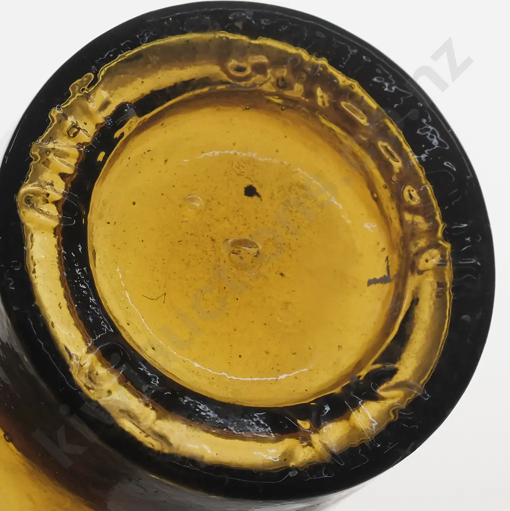 HONEY AMBER WHISKY BOTTLES Image 1++