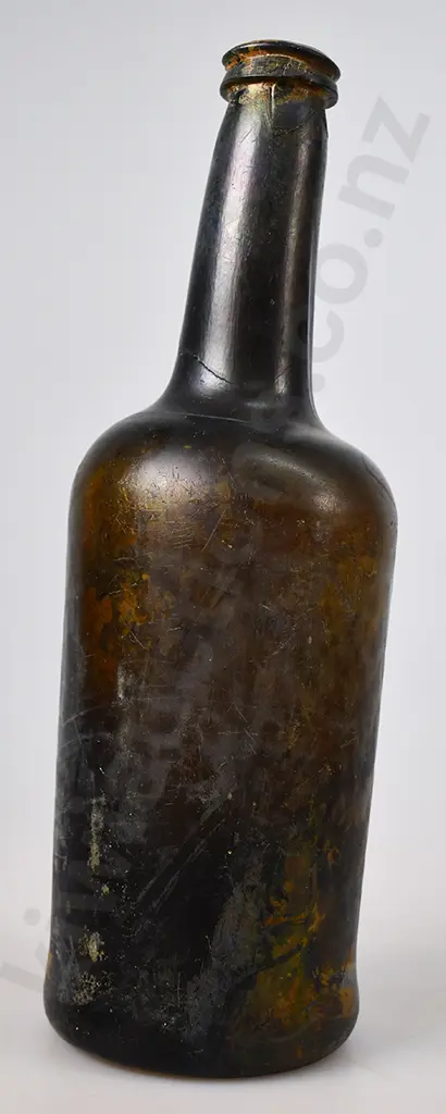 EARLY ENGLISH FREE BLOWN WINE BOTTLE NEW ZEALAND FOUND Image 1++