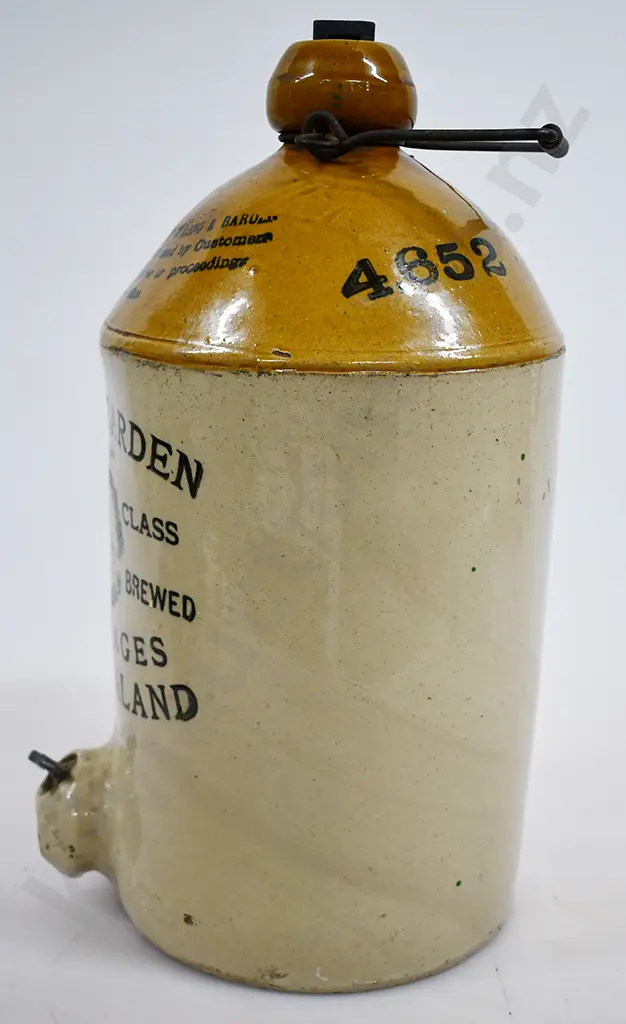 LONG & BARDEN NEW ZEALAND JAR Image 1++