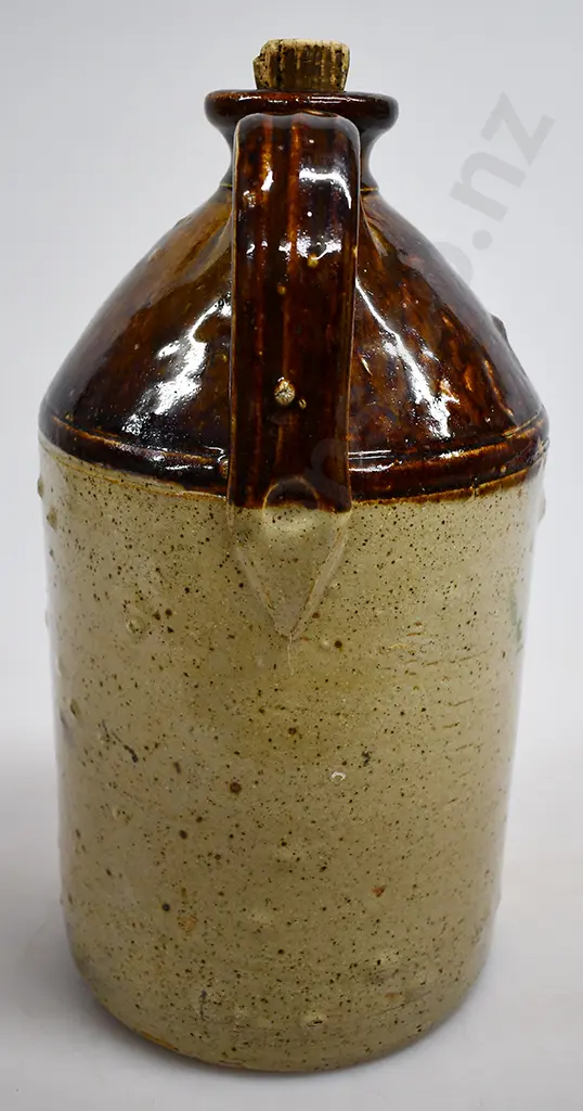 ROBINSON CHERTSEY STONE JAR Image 1++